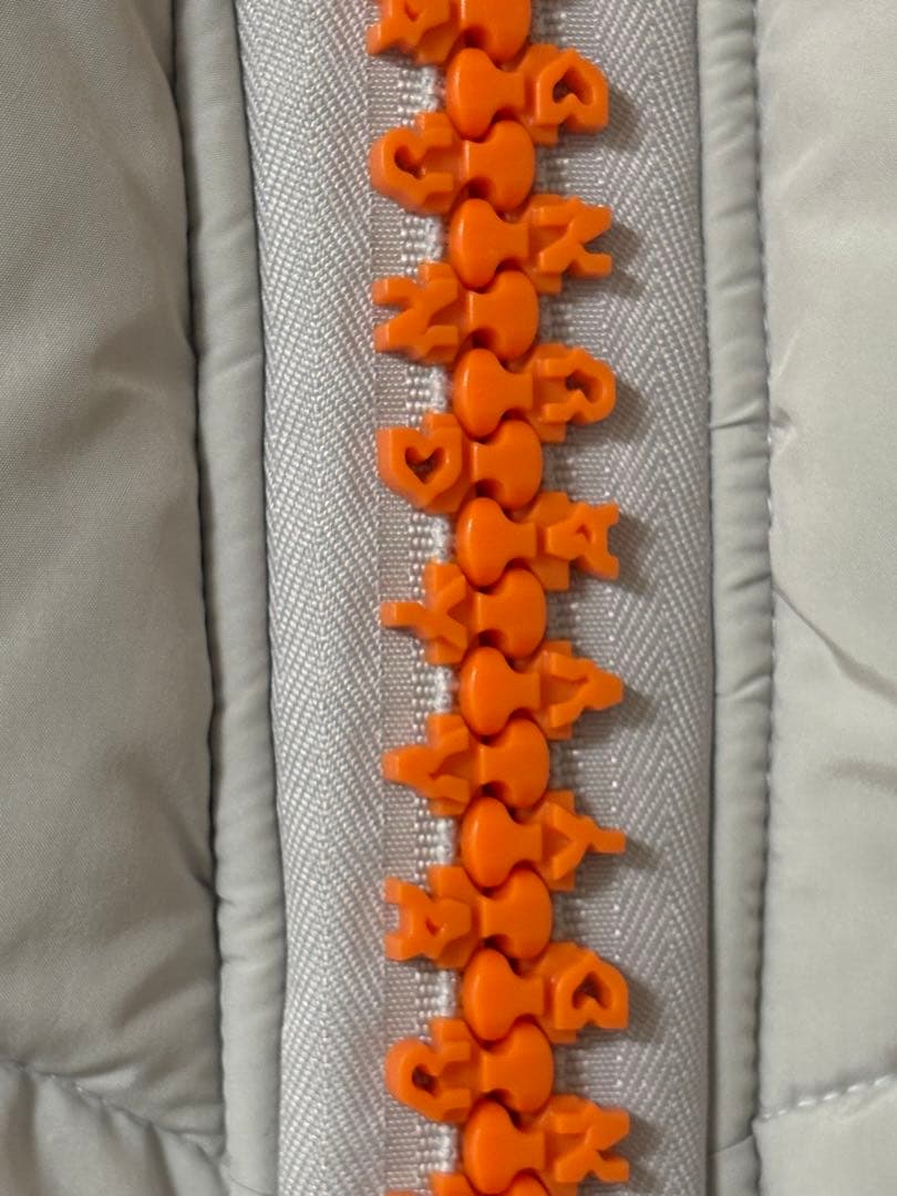 ZR様専用】VAUNDY ダウンベスト - メルカリ