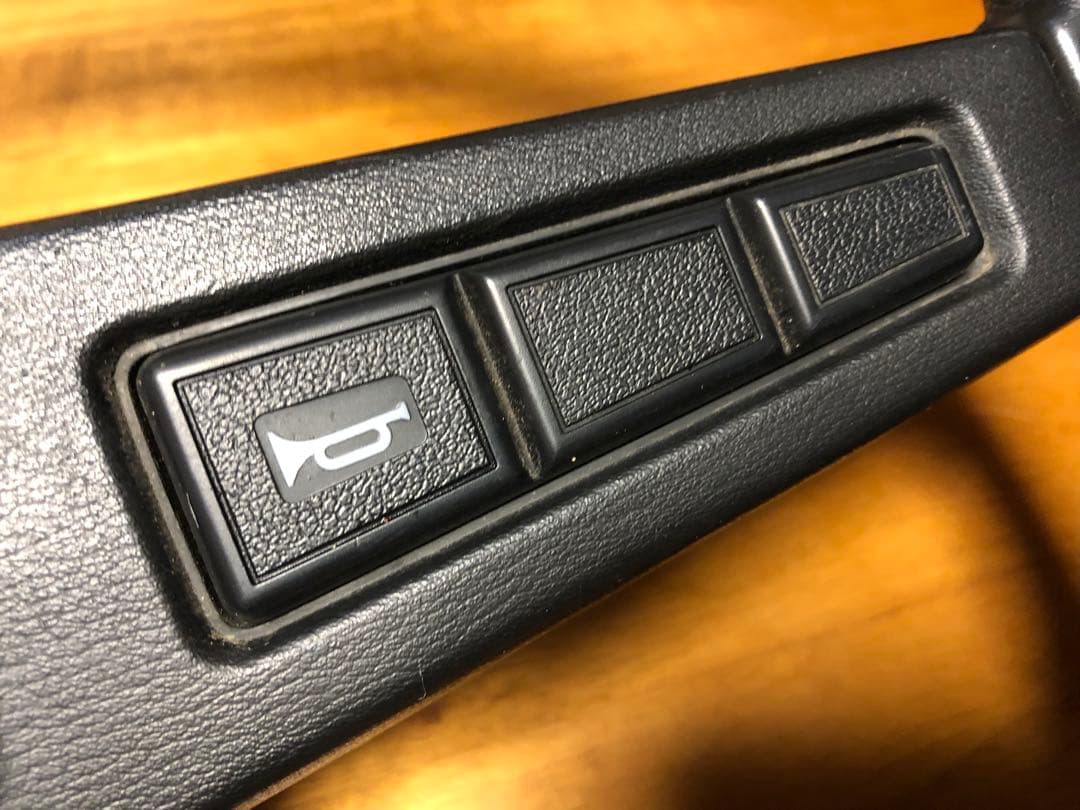 トヨタ 【美品】5代目トヨタコロナ純正ハンドル TOYOTA コロナ CORONA