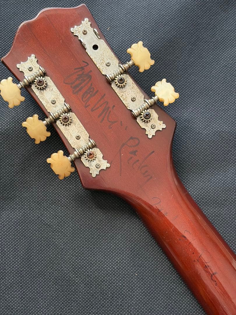 Ricky/廣田龍人氏サイン入りギターネックとサングラス、ソロCD2枚セット