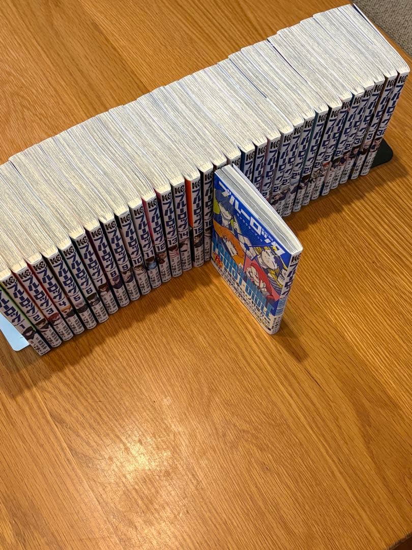 ブルーロック 1-32巻セット➕キャラクターブック『EGOIST BIBLE