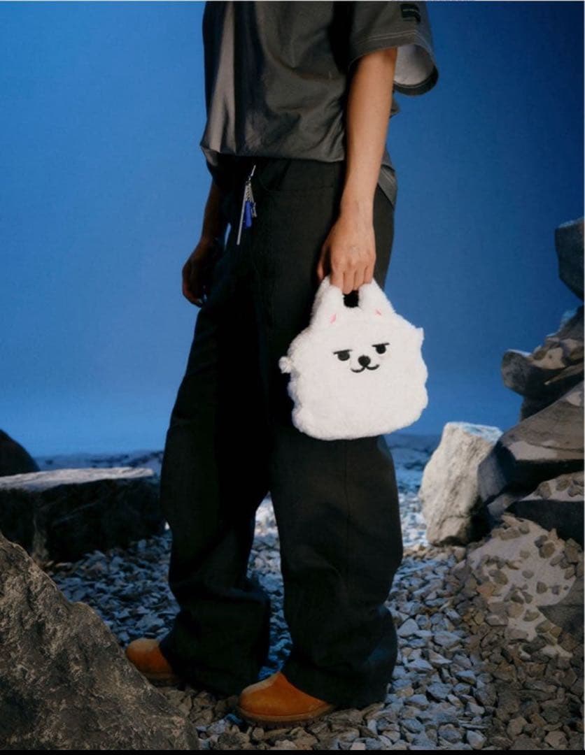 TXT テヒョン クロスバッグ ダゴニャン プルバトゥ PPULBATU - メルカリ