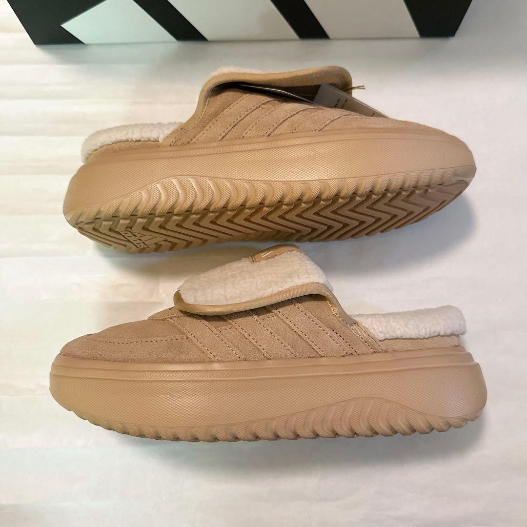 新品未使用☆adidas グランドコート ミュール モコモコ サンダル 24.5