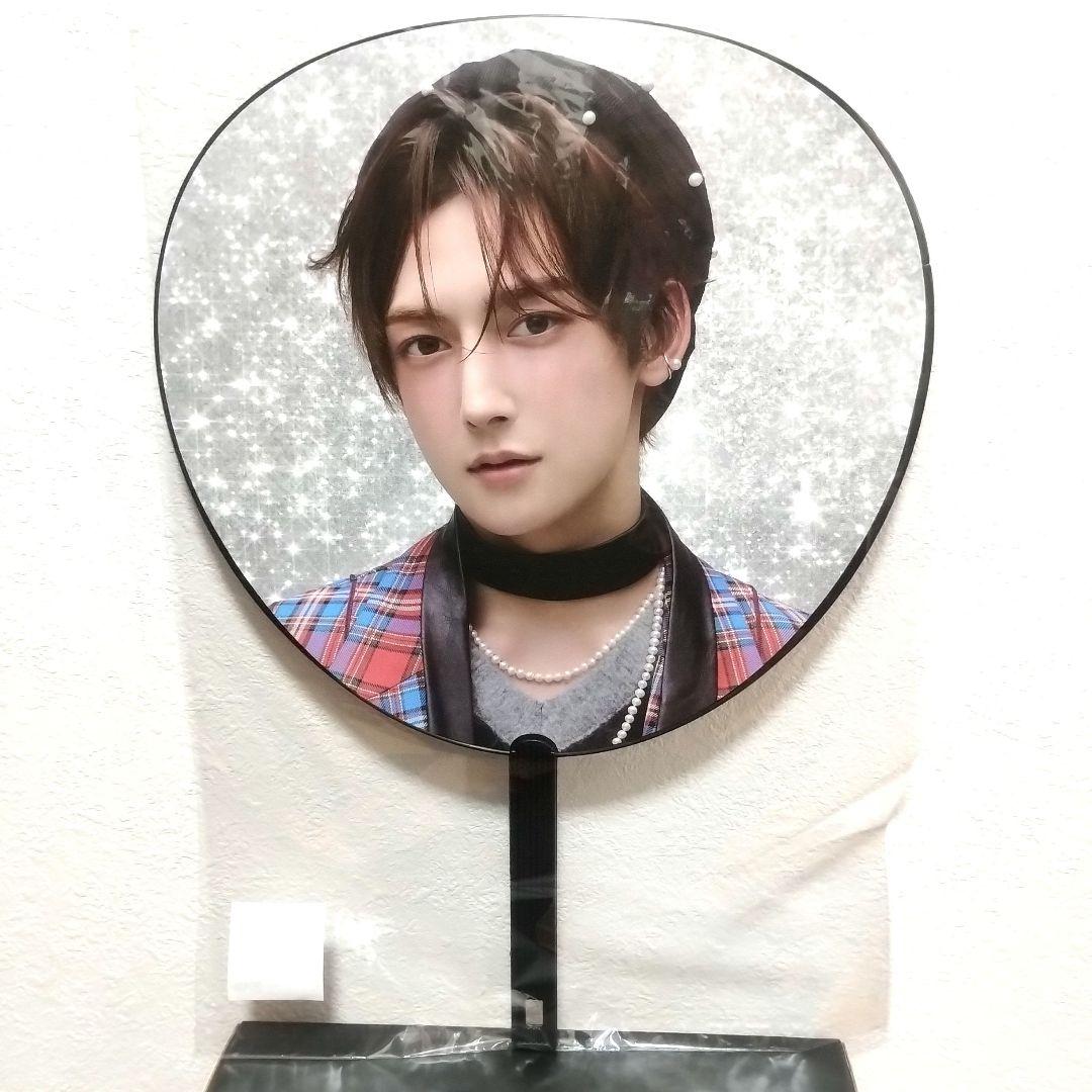 ROIROM ROI うちわ B 浜川路己 - メルカリ