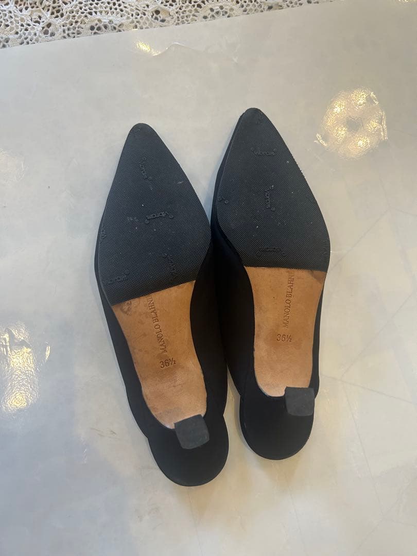 マノロブラニク　ミュール　ブラック36.5／23.5cm