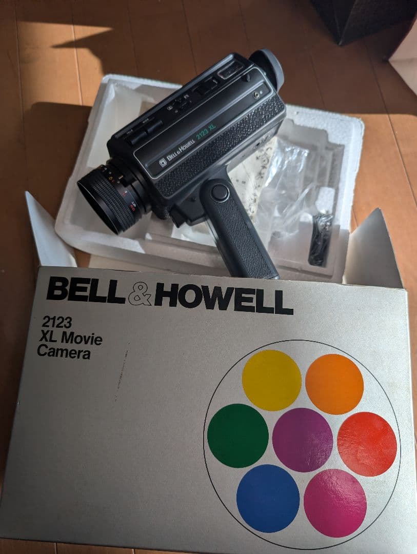 BELL&HOWELL 2123 XL ビデオカメラ 本体 UNTESTED] Bell & Howell 2123 XL-G Handheld Super 8 Camera Made in