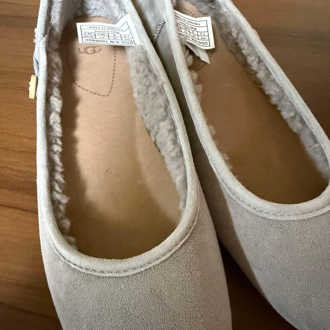 UGG グレー モカシンフラットシューズ 24.5cm