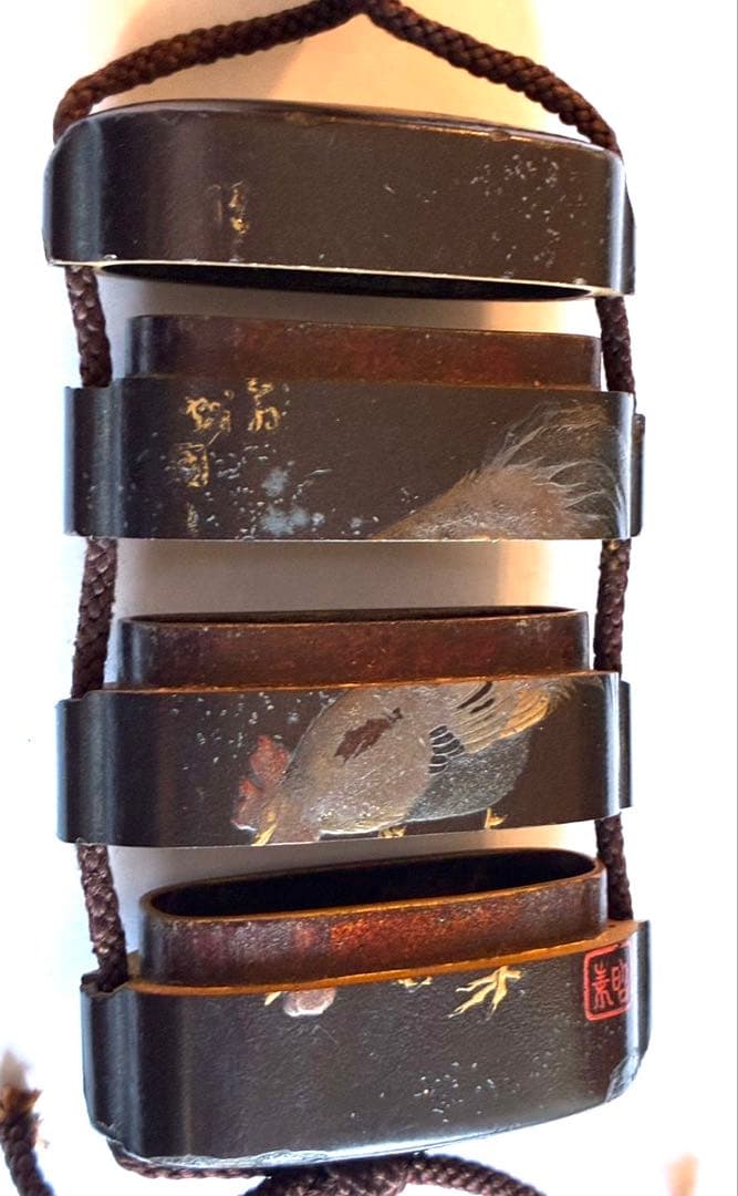 時代鷄蒔絵印籠 在銘