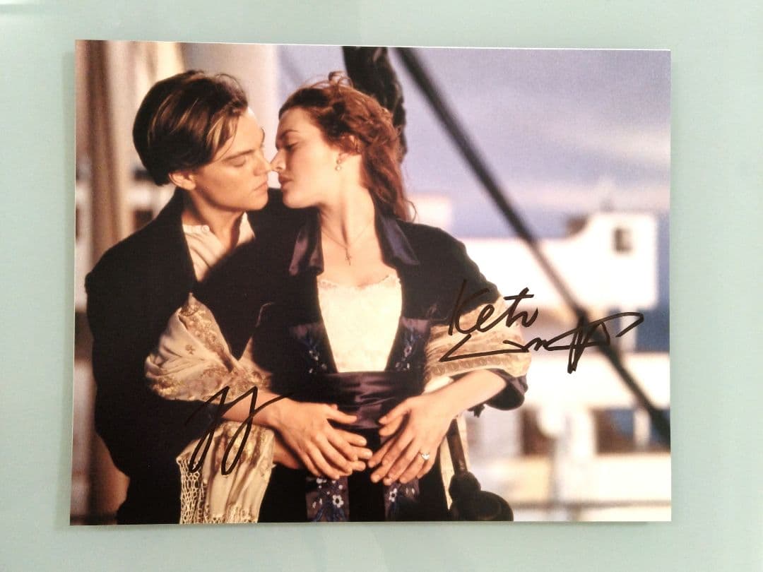 レオナルド・ディカプリオとケイト・ウィンスレット直筆サイン入り超