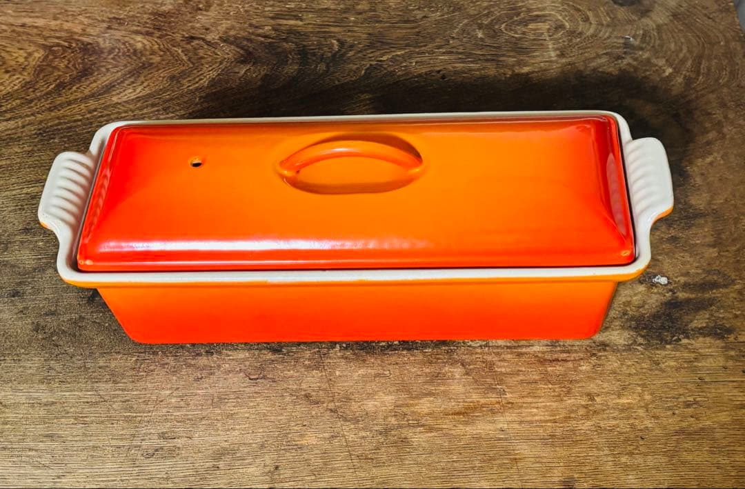 ル・クルーゼ テリーヌ型 レクタ 28 オレンジ 廃盤品 LE CREUSET
