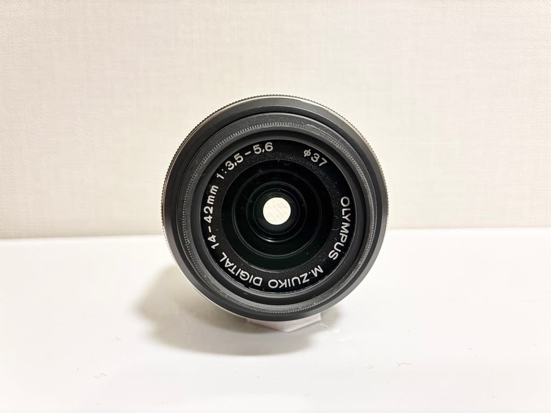M.Zuiko 14-42mm f3.5-5.6 II R レンズ　ブラック