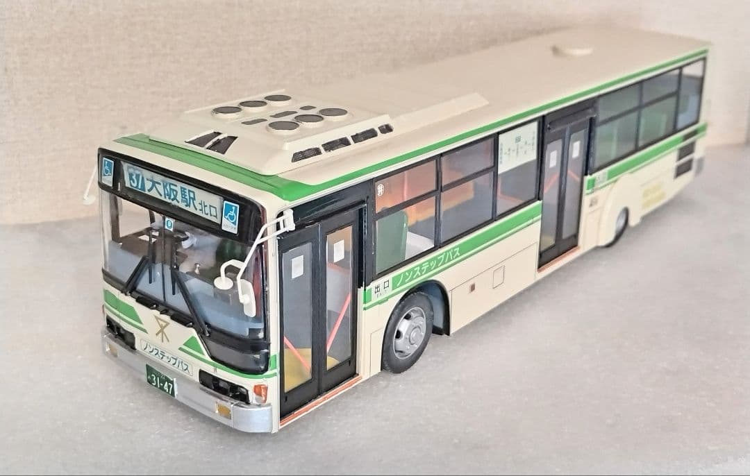 1/32 大阪市営バス(三菱ふそうエアロスター)素人組立品 - メルカリ