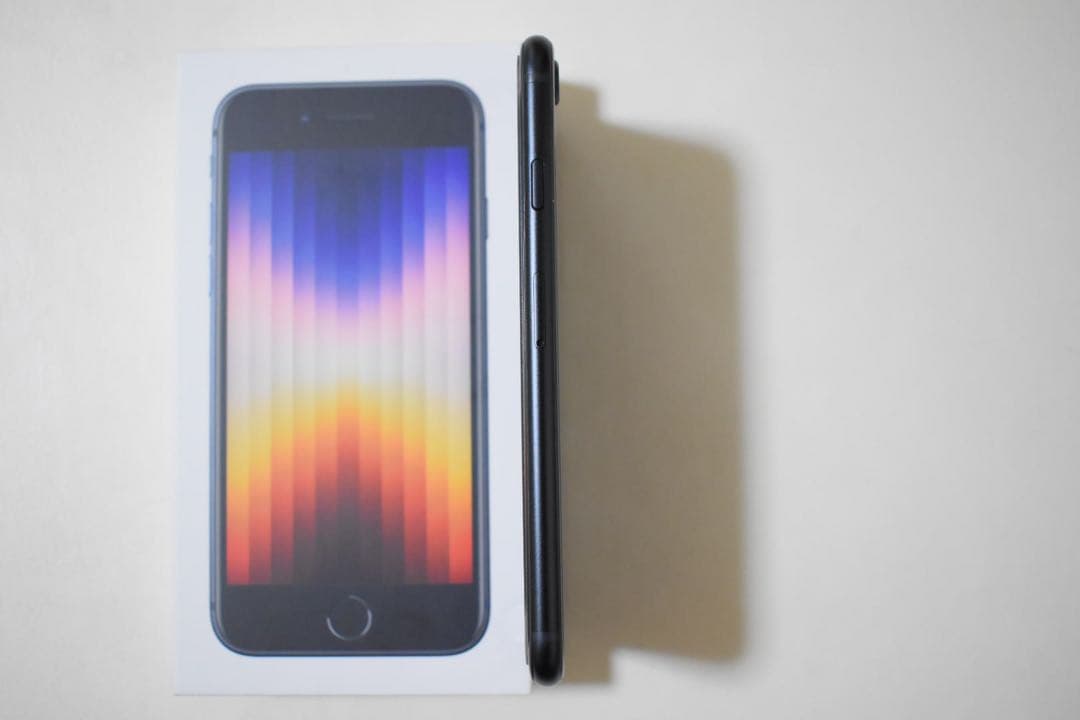 当日発送 新品 iPhone SE 3 ミッドナイト 64gb SIMフリー - メルカリ