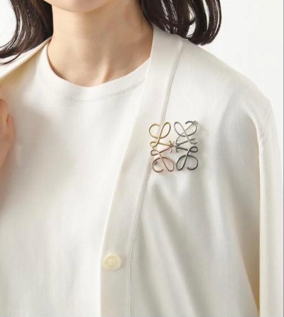 LOEWE 】 ロエベ アナグラム ブローチ マルチカラー ゴールド - メルカリ