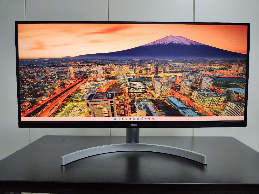 LG　ウルトラワイドモニター　29WN600-W　29インチ Amazon.co.jp: LG モニター ディスプレイ 29WN600-W 29インチ/ウルトラ