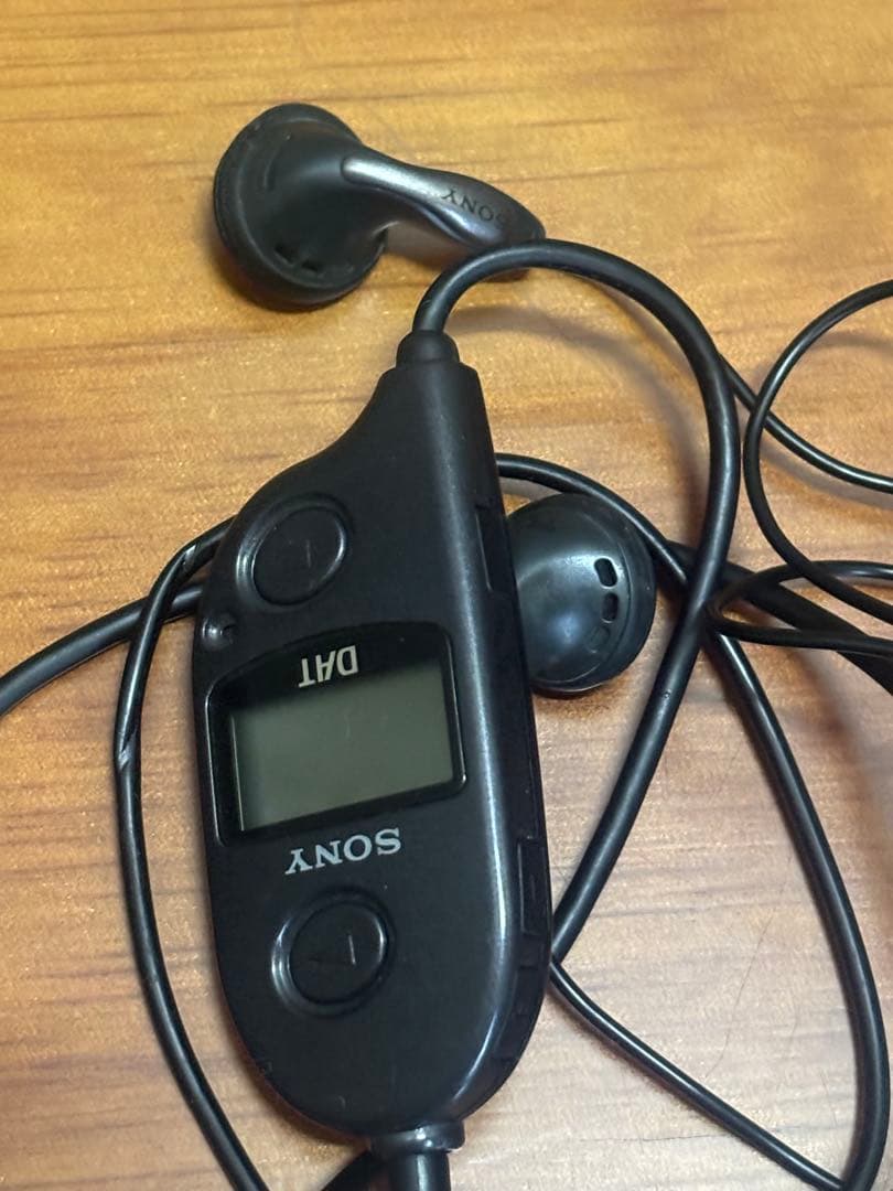 SONY DATウォークマン 2点ジャンク品 - メルカリ