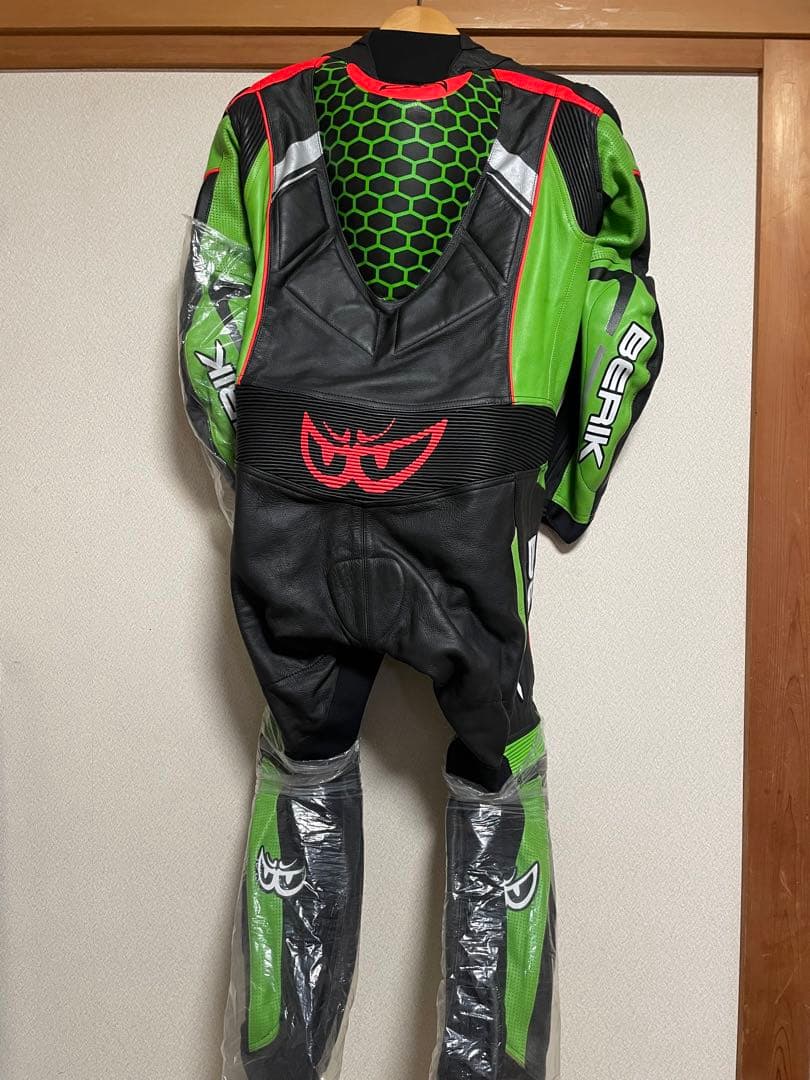 ベリック 革ツナギ グリーン サイズ50 - メルカリ