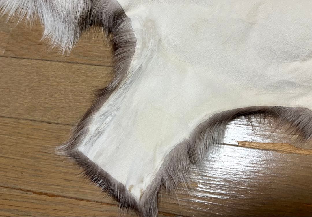 関西万博 北欧館【フィンランド製】高級トナカイの毛皮 ムートン