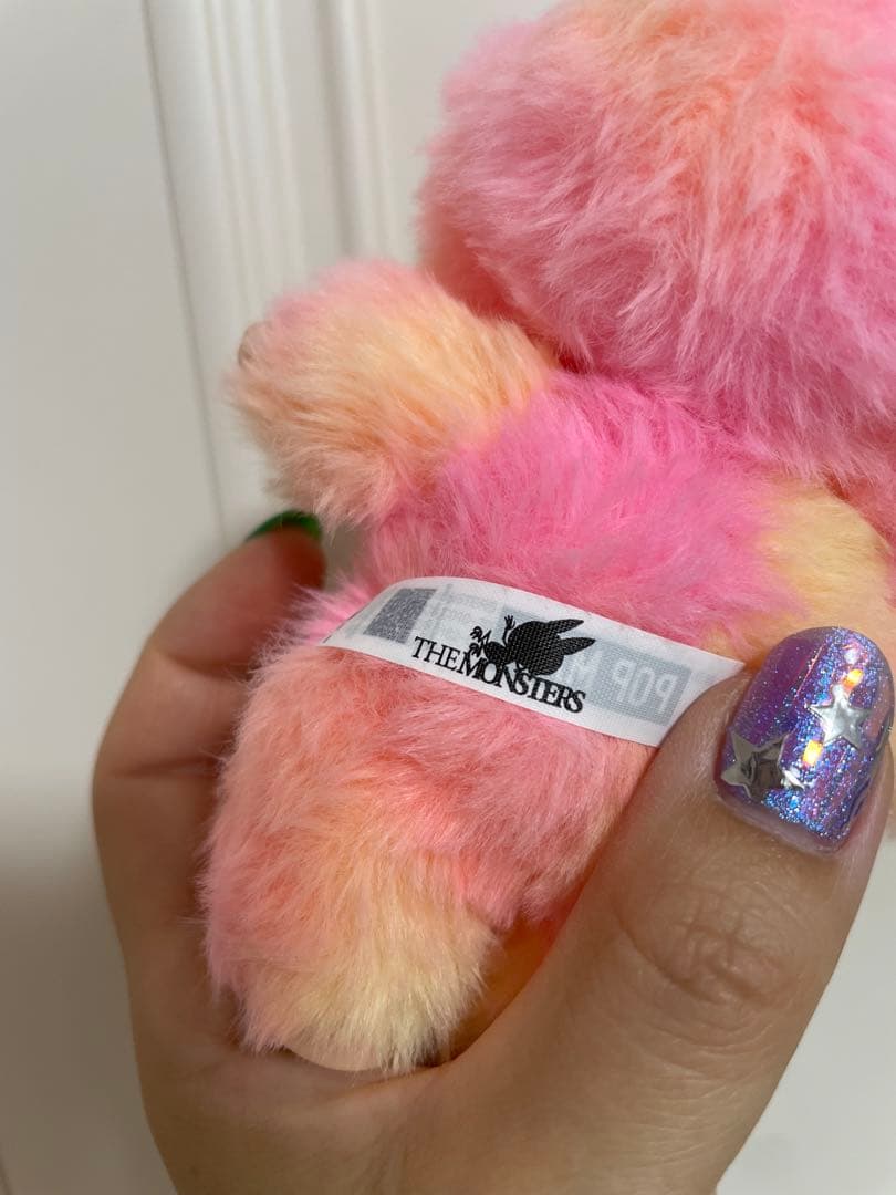 最終・値下げ】本物POP MART ピンク ラブブLOYALTY 忠誠 - メルカリ