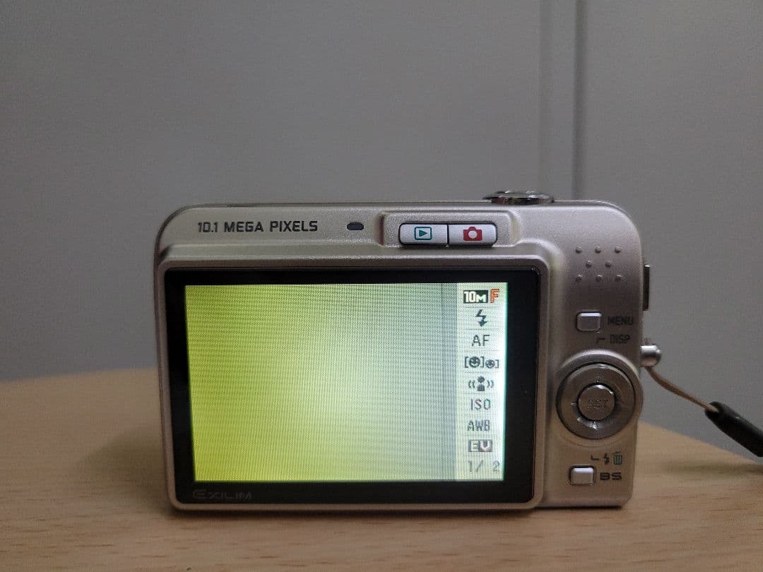 動作良好】CASIO EXILIM EX-Z1080 ゴールド バッテリー付属 - メルカリ