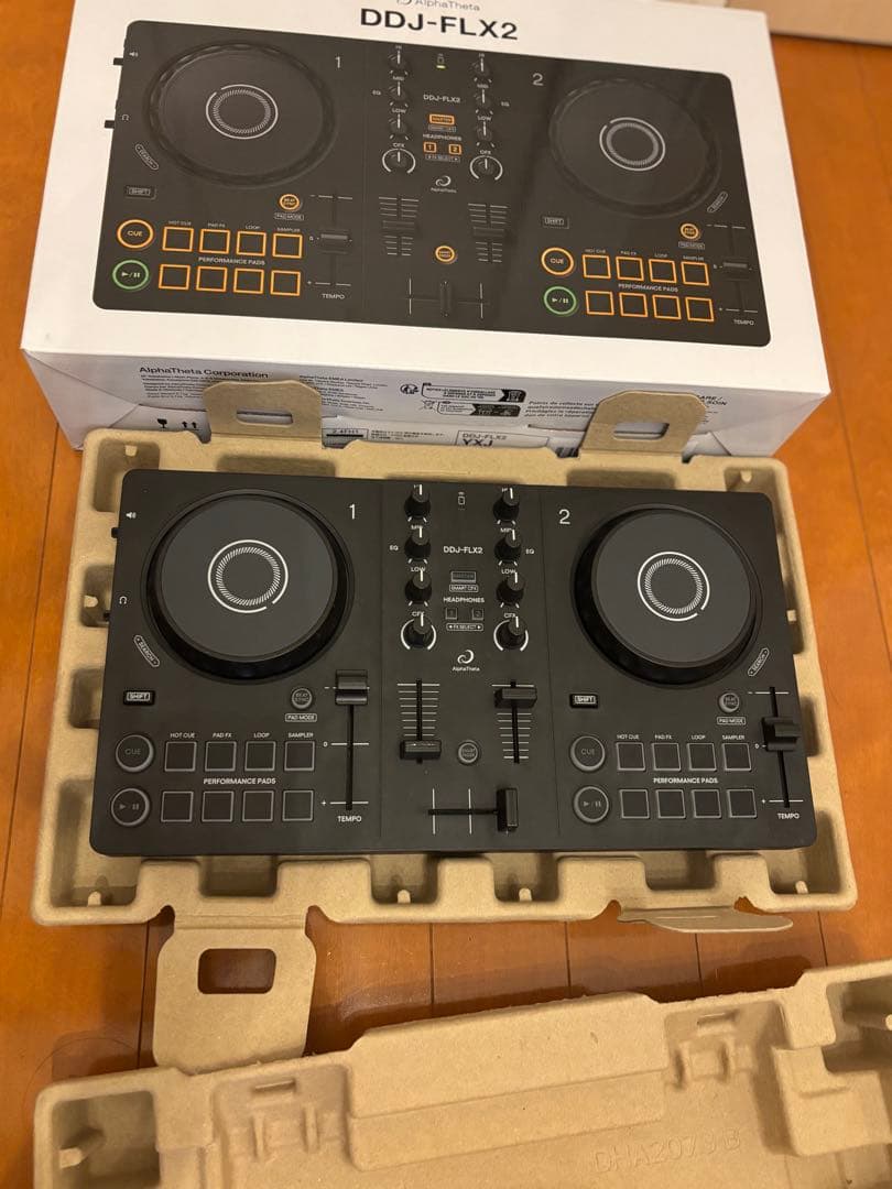 【期間限定値引き中】Pioneer DDJ-FLX2 DJコントローラー FREE YOUR INNER DJ: DJコントローラー「DDJ-FLX2」が登場 - AlphaTheta