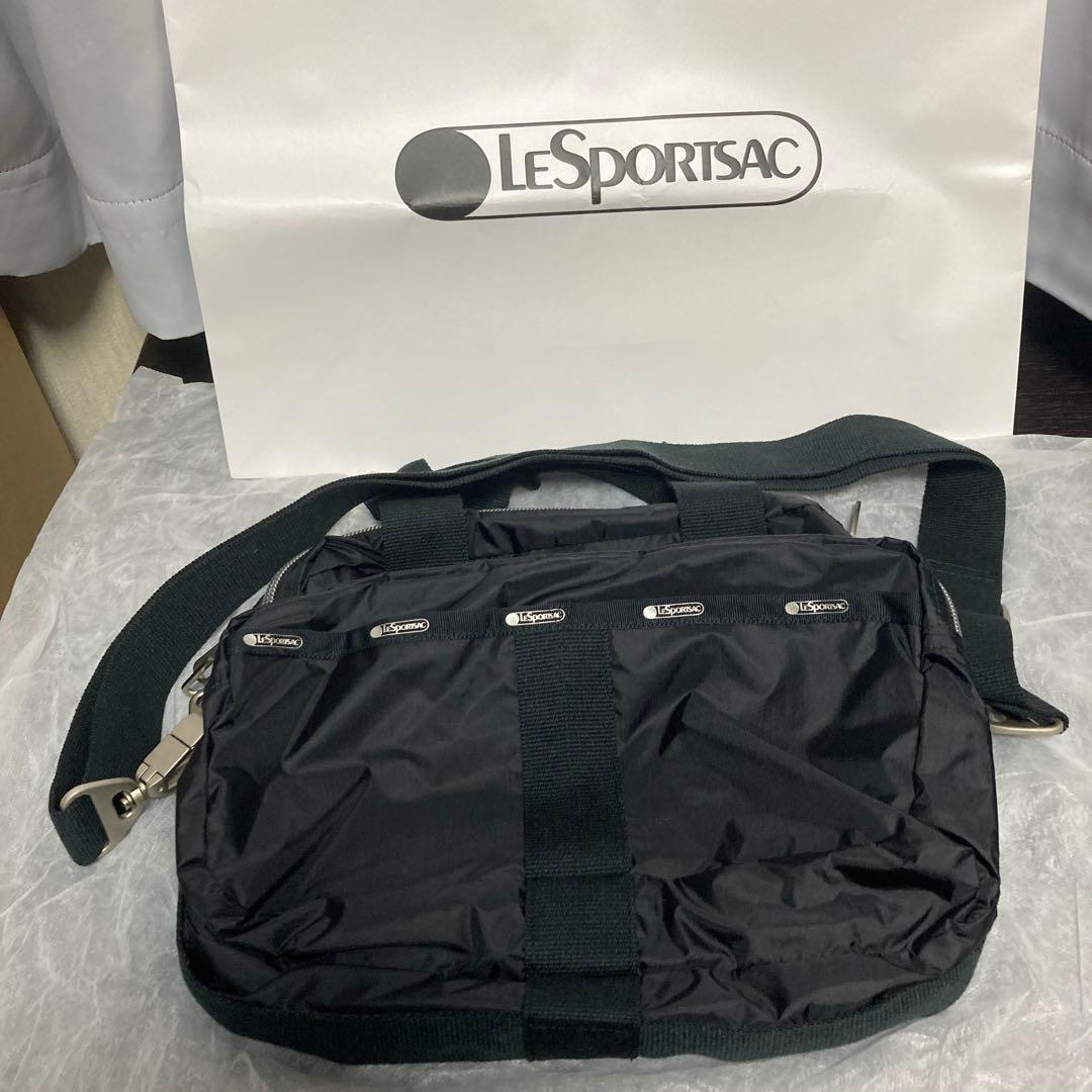 新品未使用　レスポートサック　METRO CONVERTIBLE ブラック レスポートサック LeSportsac METRO CONVERTIBLE （ブラックC） -waja