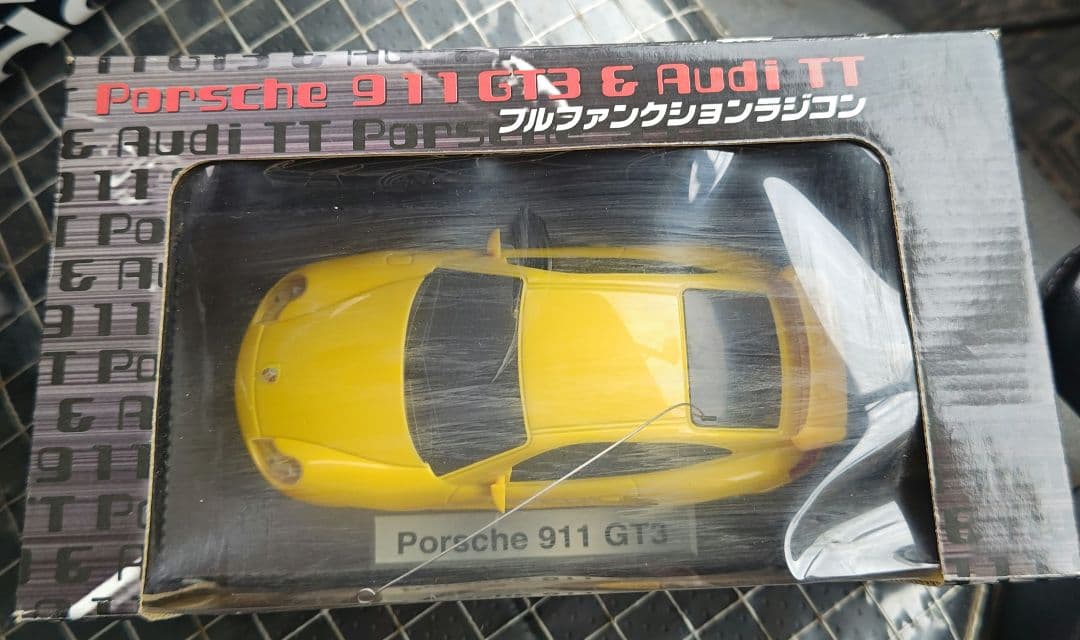 Porsche 911 GT3 イエロー ファンクション ラジコン たぶん未開封