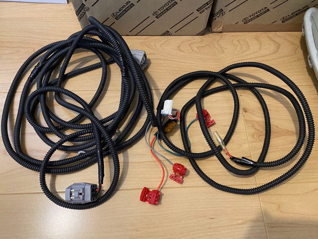 30プリウス US純正デイライトKOITO