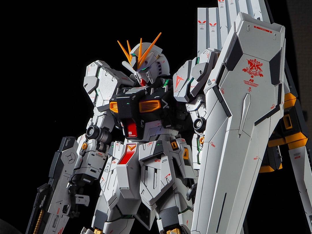 mg νガンダム ver.ka 全塗装 完成品 筋彫り マスキング 発光など
