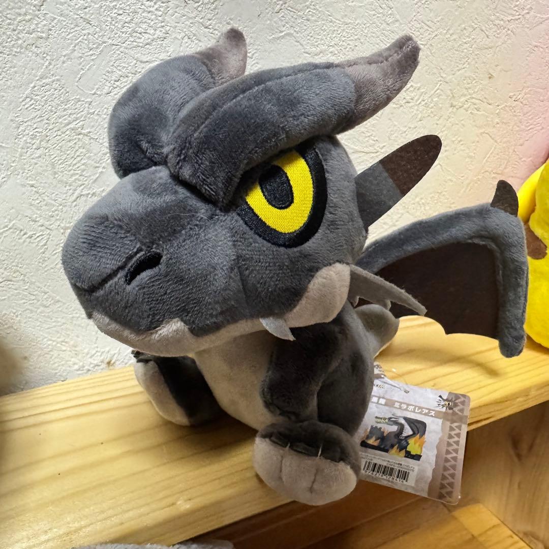 CAPCOM モンスターハンター 黒龍ミラボレアス ぬいぐるみ(タグ付き