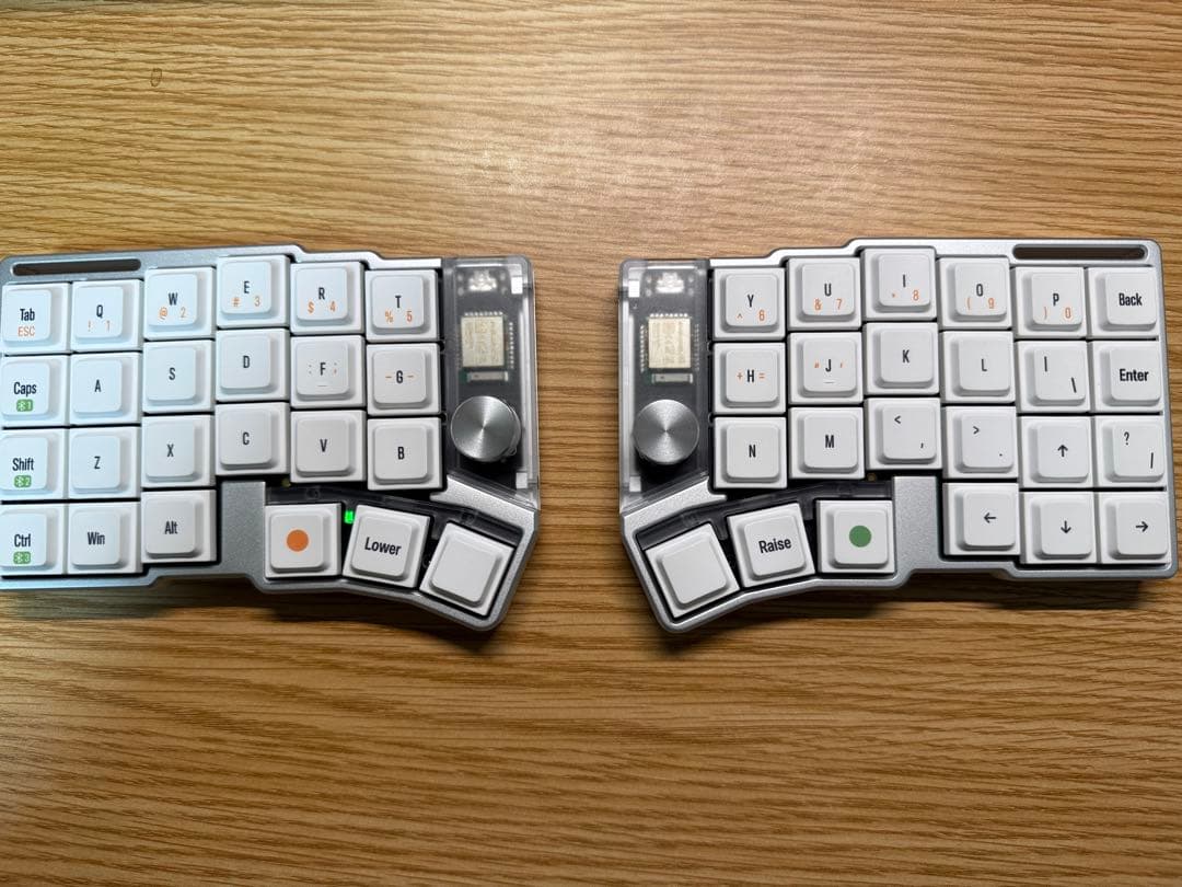 Cornix 分割キーボード シルバー - メルカリ