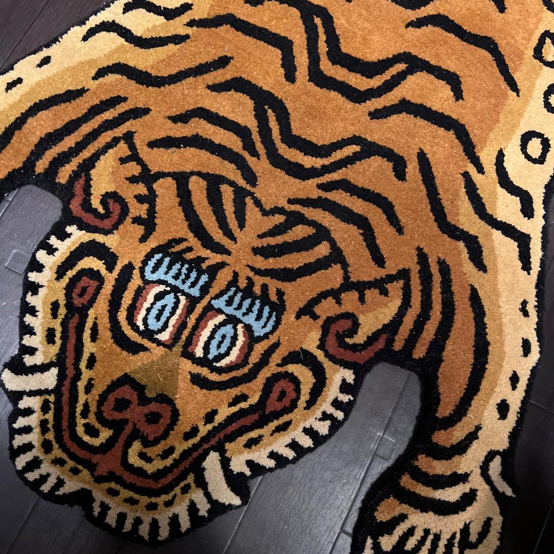 チベタンタイガーラグ チベタンタイガーラグ 