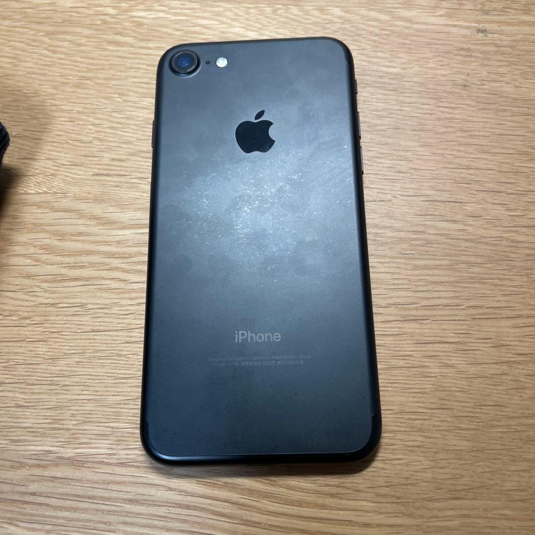 Apple iPhone 7 ブラック 本体 ジャンク品 - メルカリ