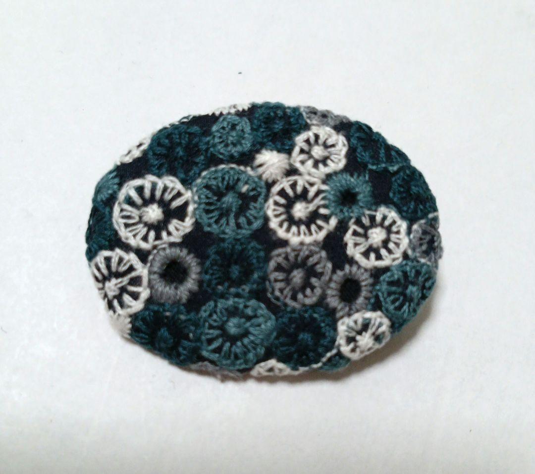 ミナペルホネン サンキューベリーバッジ スカイフル skyful - メルカリ