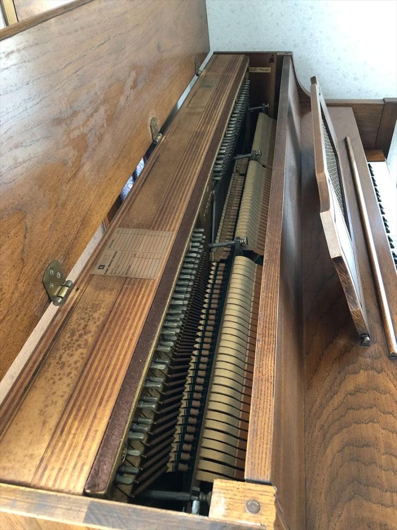 アメリカ製 アップライトピアノ EVERETT エヴェレット 現状渡し 椅子付き