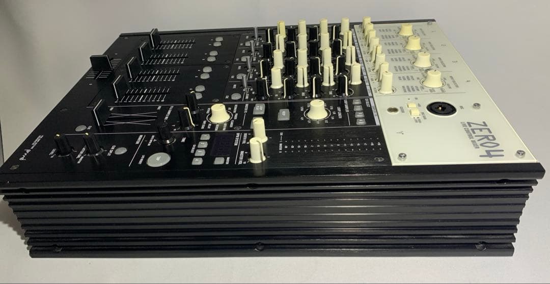 KORG ZERO4／DJミキサー・オーディオインターフェース - メルカリ