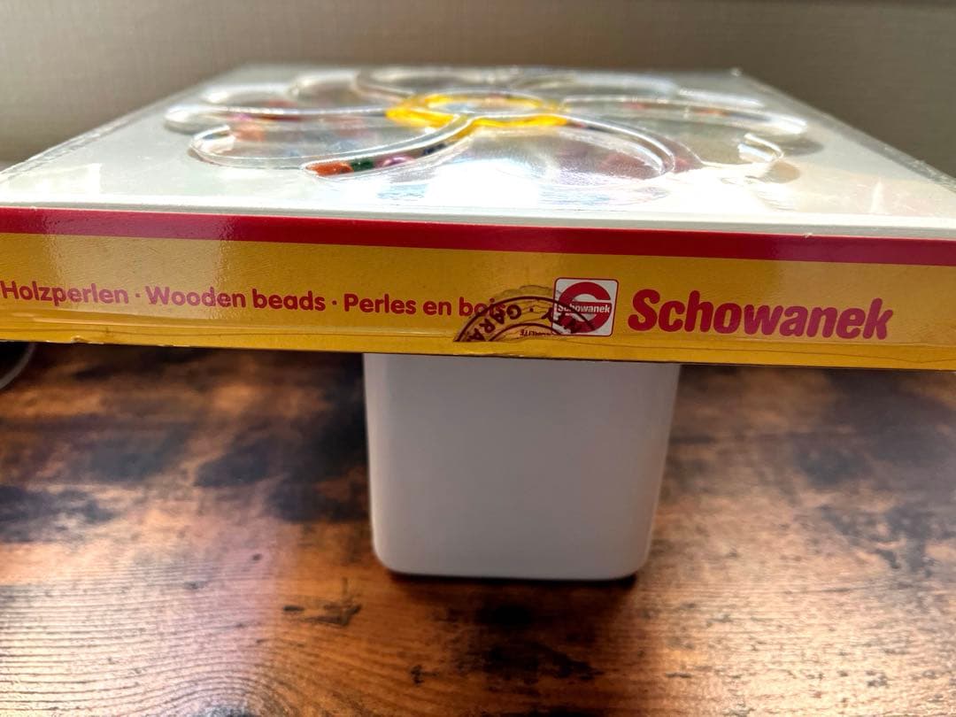 ショバネック Schowanek 木製ビーズ 廃盤 西ドイツ製 お花のケース