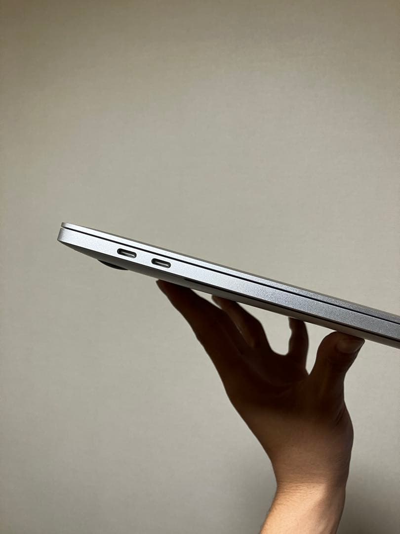 【超美品】MacBook pro 2019 13.3inch(値下げ中)