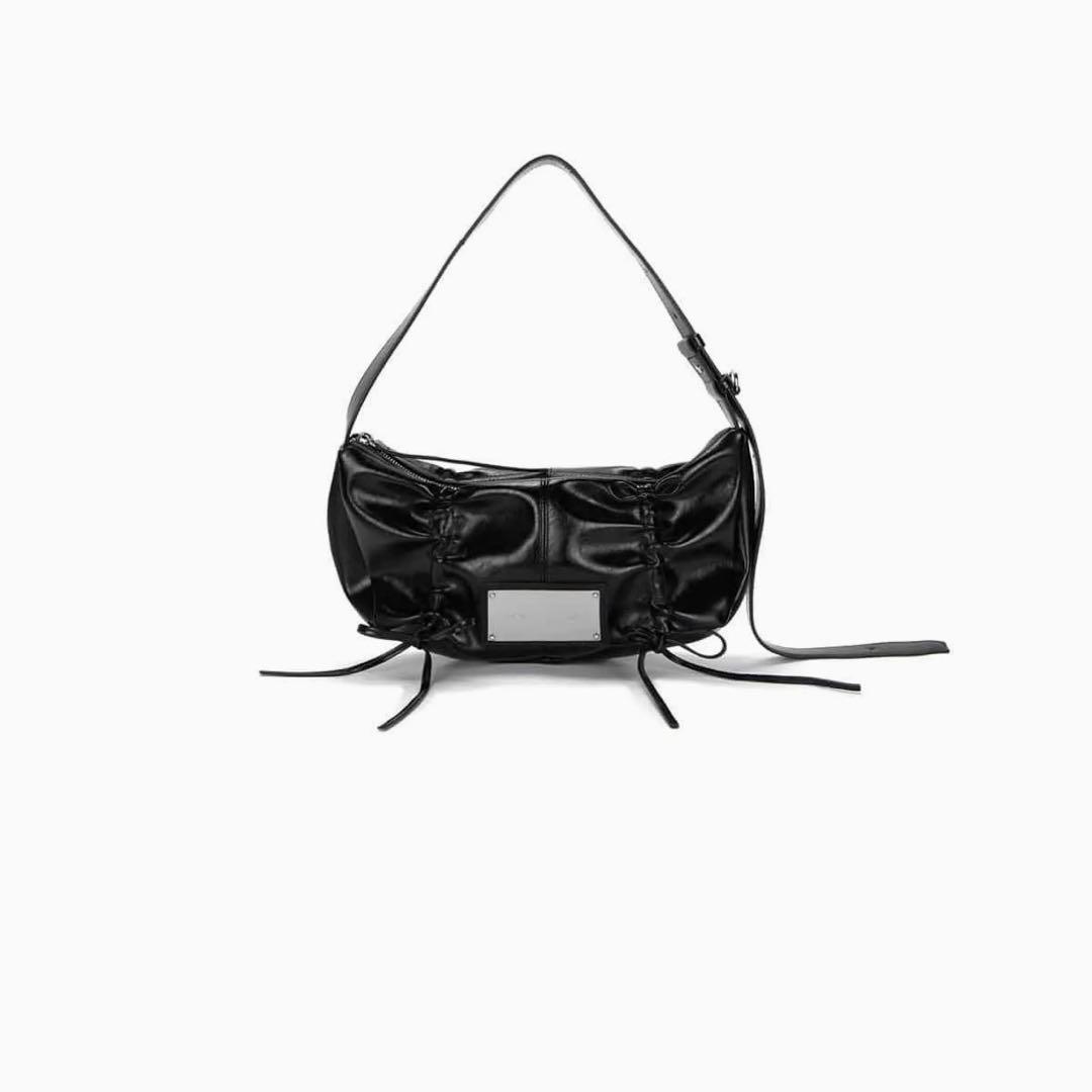 バッグ HALF SHIRRING RIBBON ROUND BAG IN BLACK Matin Kim Half Shirring Ribbon Round Bag Black Women's Shoulder