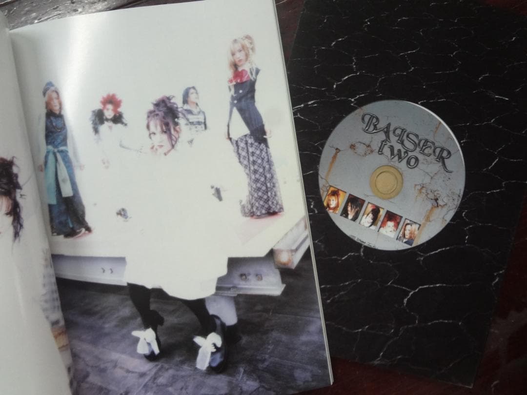 BAISER ベーゼ HEAVEN 初回限定盤 写真集＋CD  　　 希少写真集