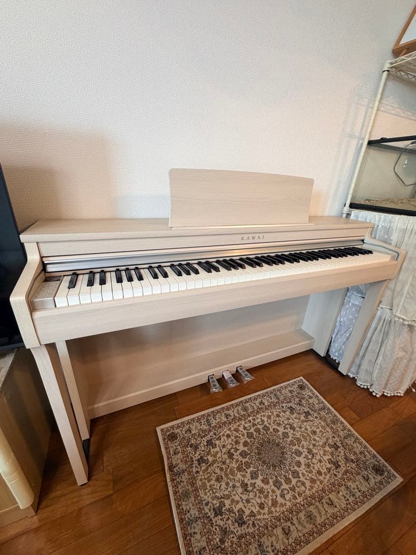 美品】 KAWAI CN201A 2022年12月購入品 ホワイト 椅子無し