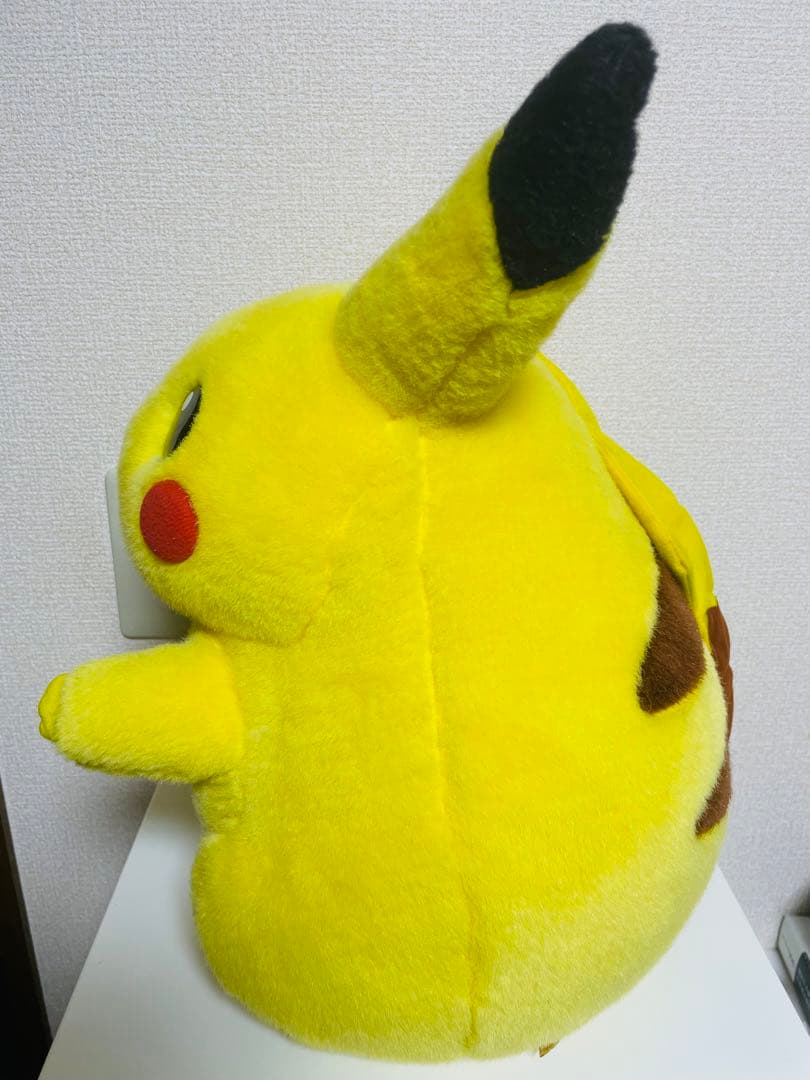 極美品】ピカチュウ TOMY 等身大ぬいぐるみ 初期 - メルカリ
