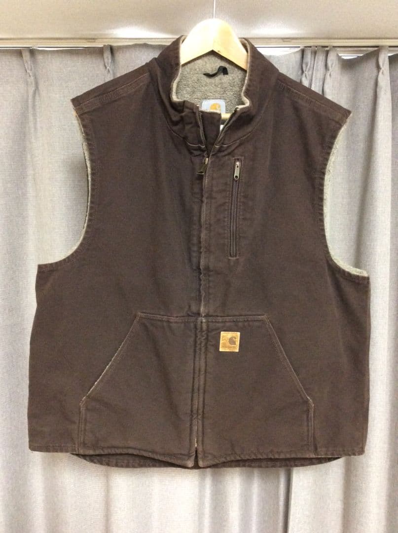 Carhartt ダークブラウン ベスト travis scott 着用 - メルカリ