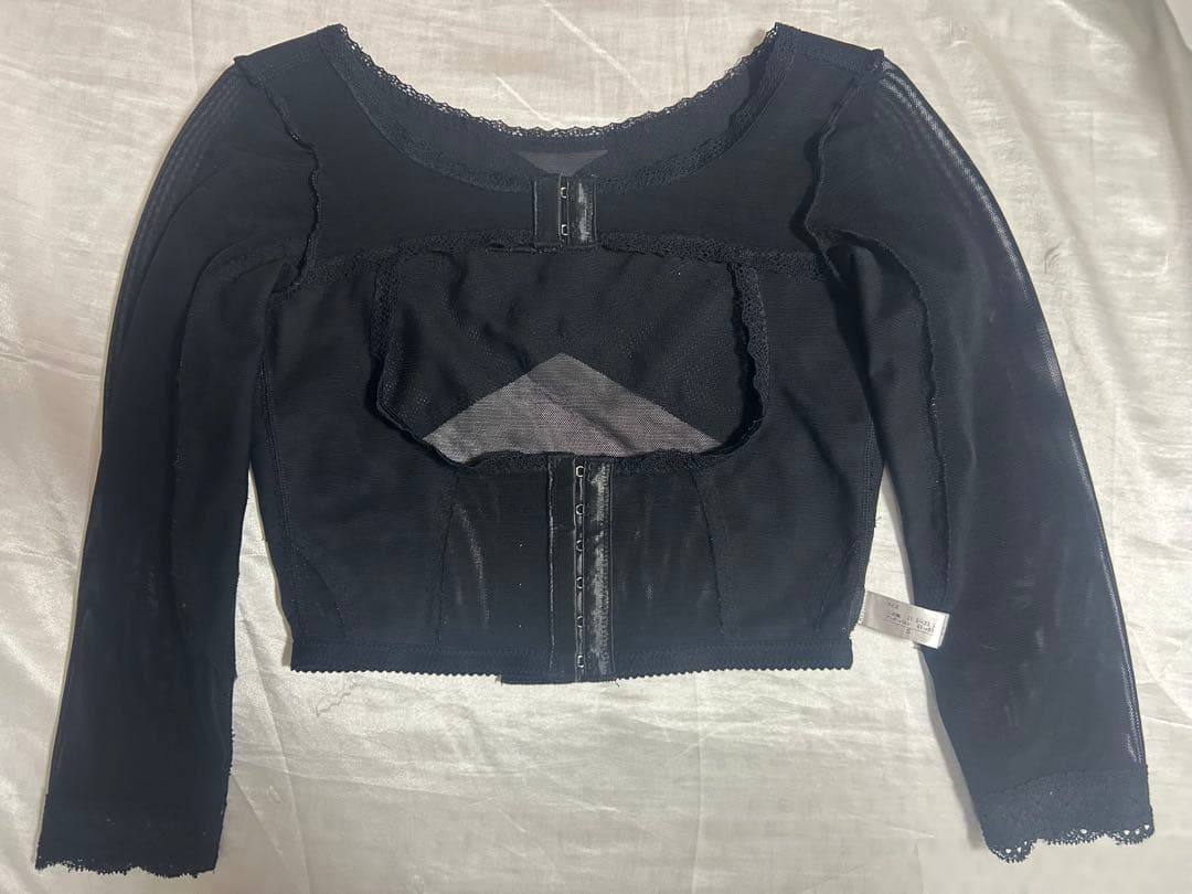 二の腕脂肪吸引　圧迫着　Sサイズ 黒 従来品の課題を解決！脂肪吸引専用の圧迫着ブランド「リポサポ」が