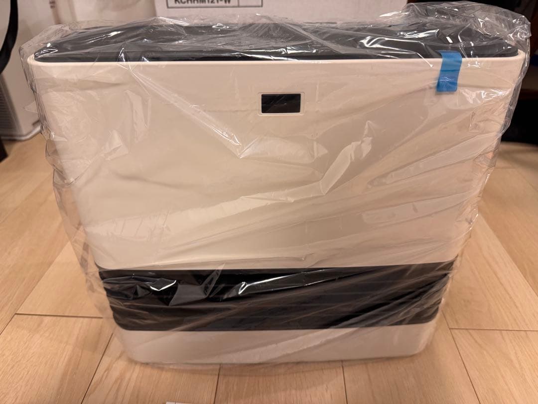 アイリスオーヤマ KCHHM121-W 大風量加湿セラミックファンヒーター アイリスオーヤマ KCHHM121-W 大風量加湿セラミックファンヒーター