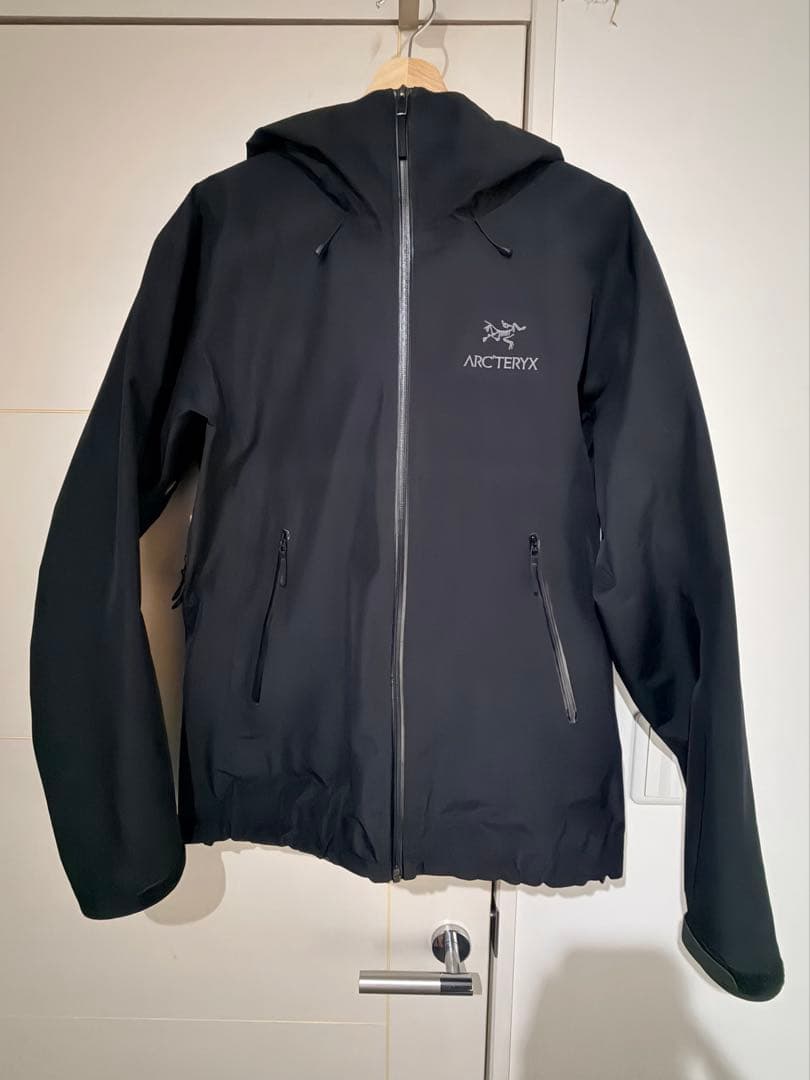 廃盤品】arc\"teryx ベータItジャケット 国内正規品】Arc'teryx アークテリクス ベータジャケット ウィメンズ