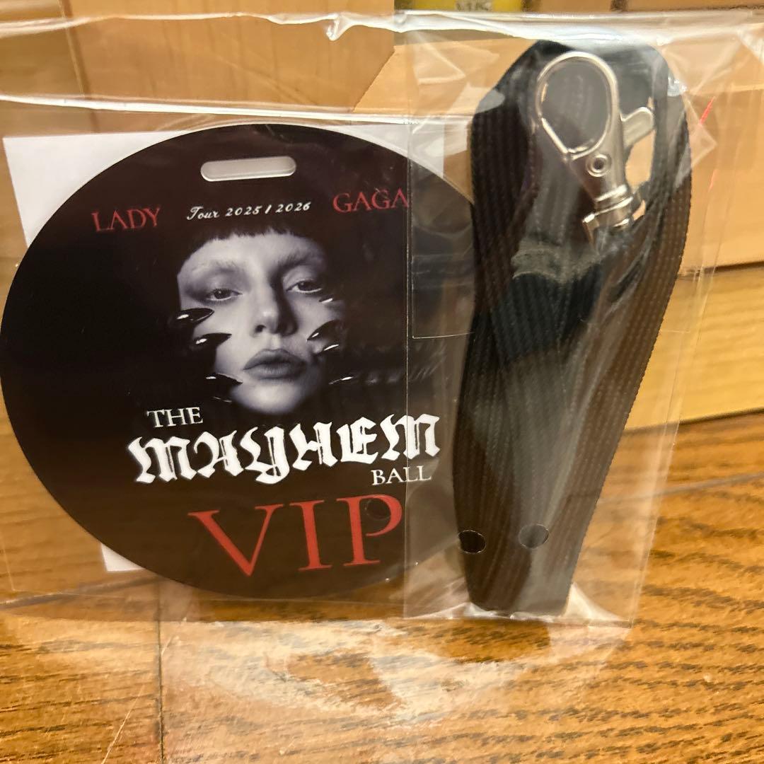 Lady Gaga The Mayhem Ball セット2026 - メルカリ