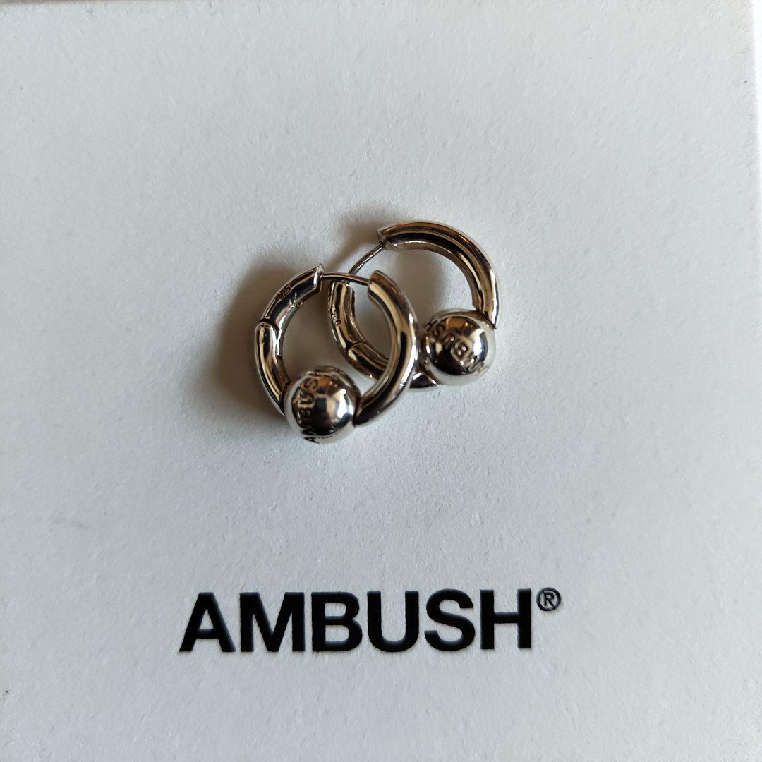 AMBUSH MINI BALL CLOSURE EARRINGS フープピアス - メルカリ
