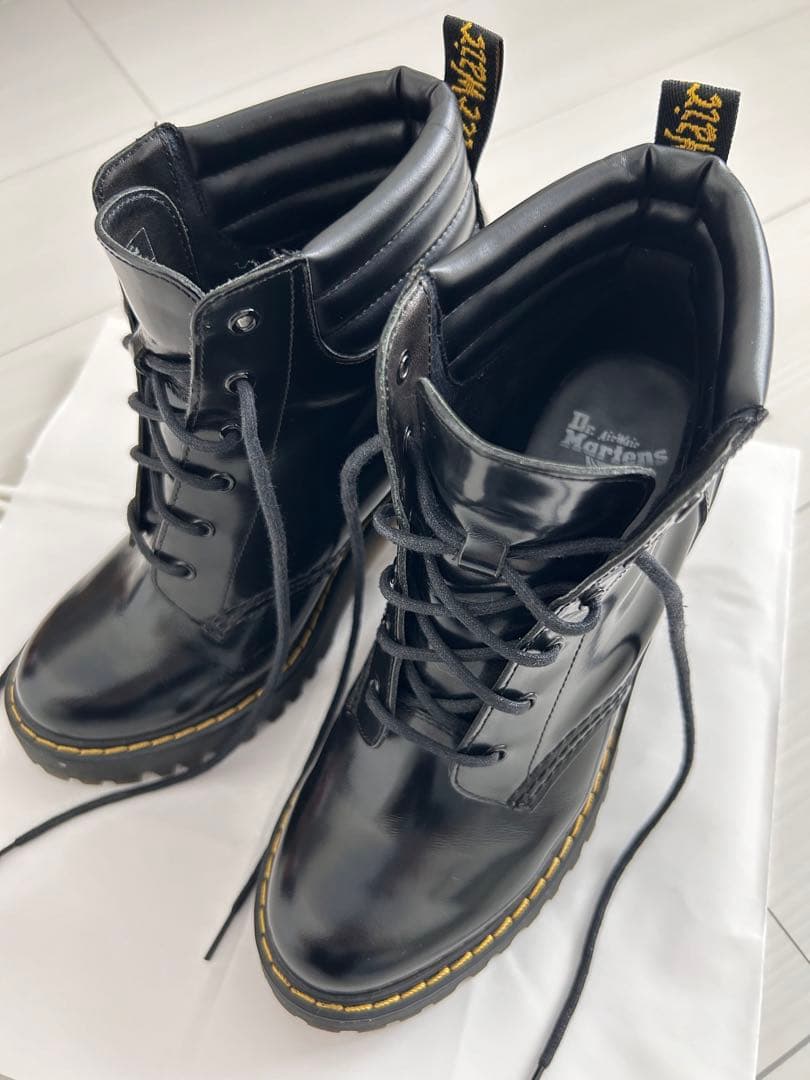 【ひまわり】ドクターマーチン ヒールブーツ UK4 中古・古着通販】Dr.Martens (ドクターマーチン) ゴッホ《ひまわり》の
