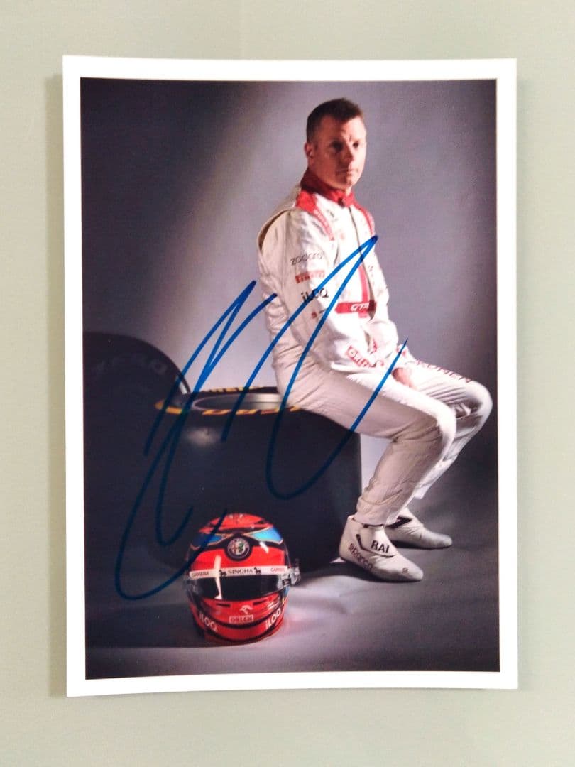 セール中…キミ・ライコネン直筆サイン入り2Lサイズ写真… - メルカリ