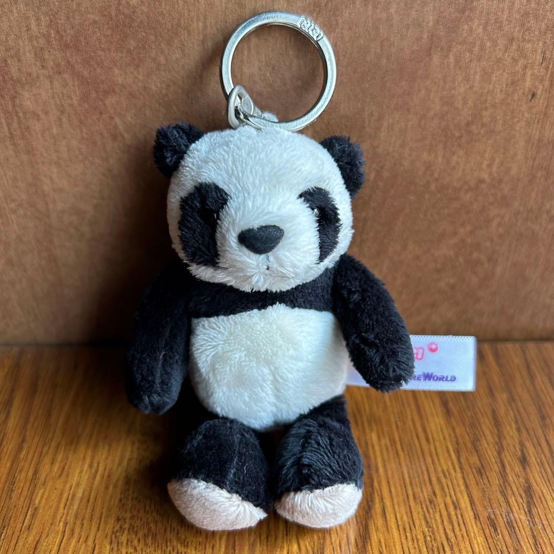 NICI×アドベンチャーワールド パンダキーホルダー - メルカリ